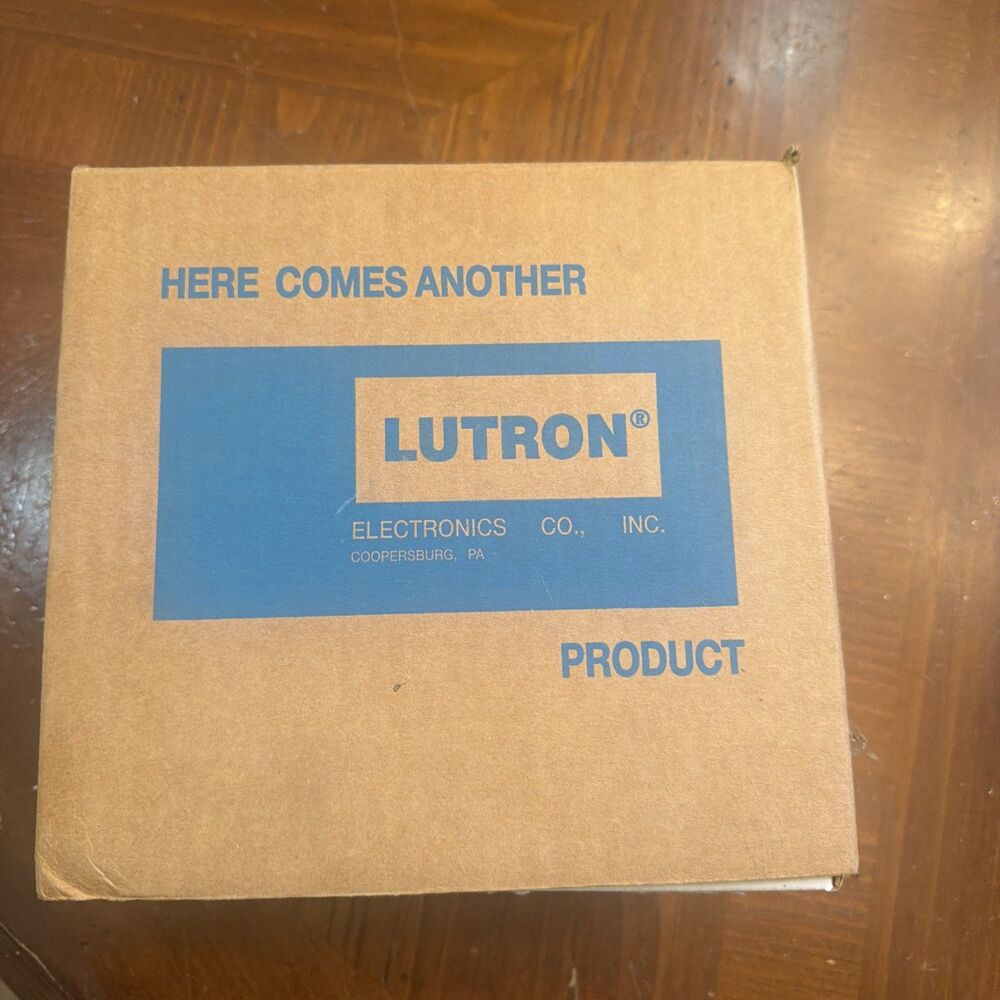 Set of 3 Lutron Qoto Q-600PH-WH White 600W Single Pole Preset Dimmers NOS